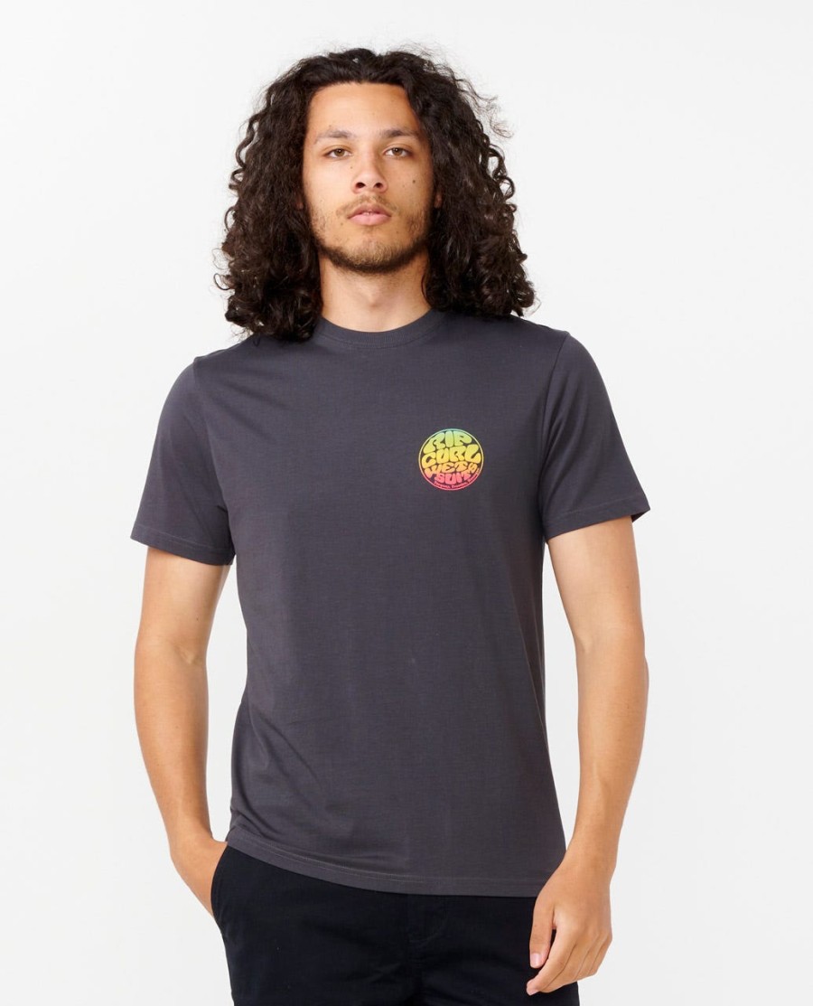t-shirt met wetsuit-icoon