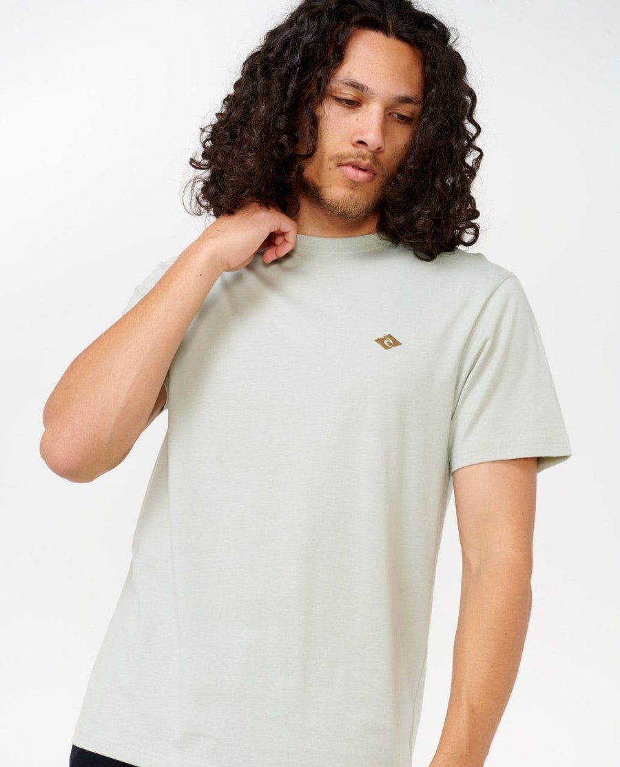 t-shirt met geborduurd merklogo