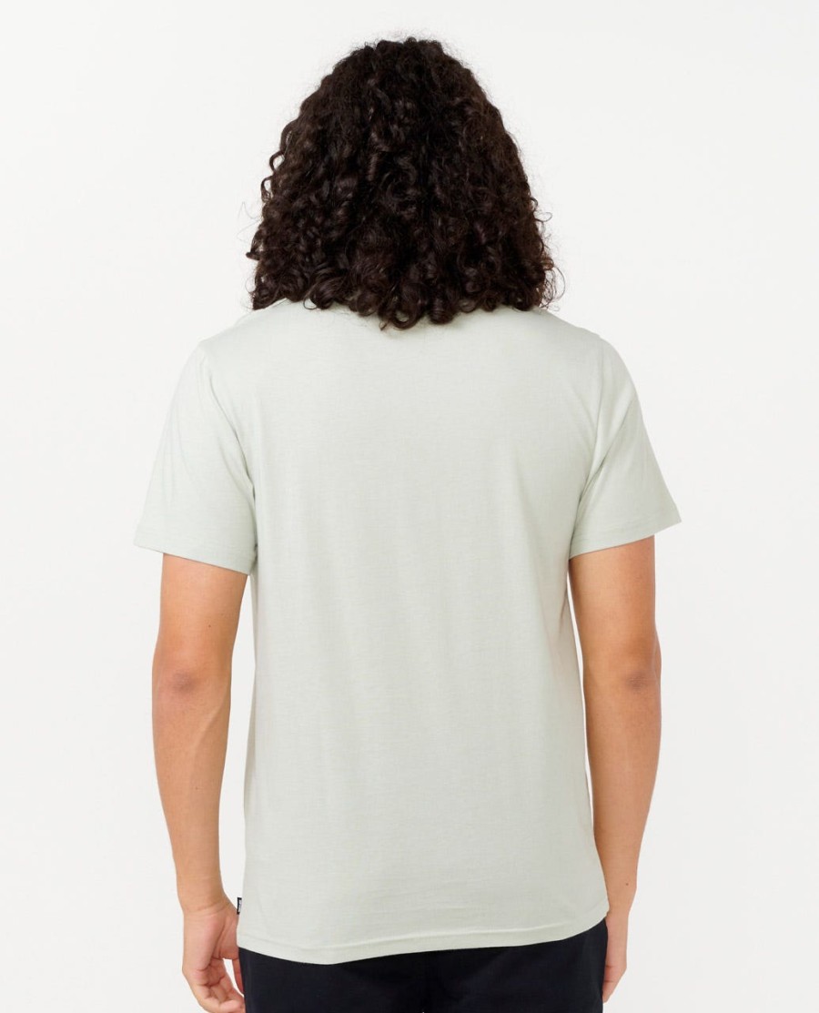t-shirt met geborduurd merklogo