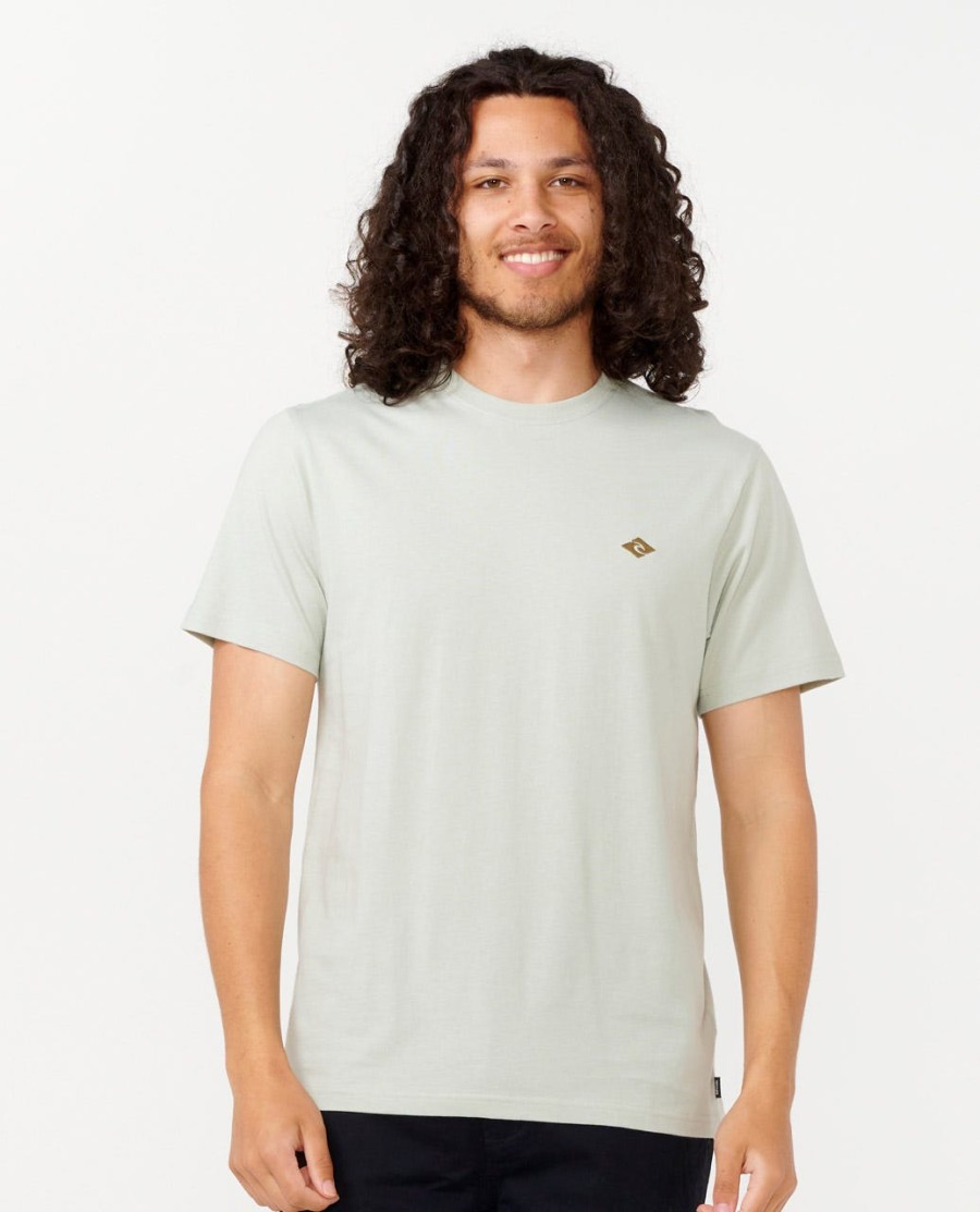 t-shirt met geborduurd merklogo
