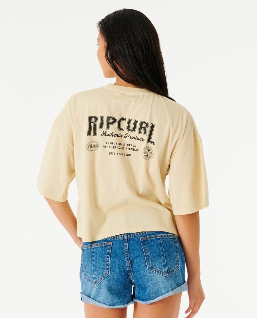 escape to paradise heritage tee