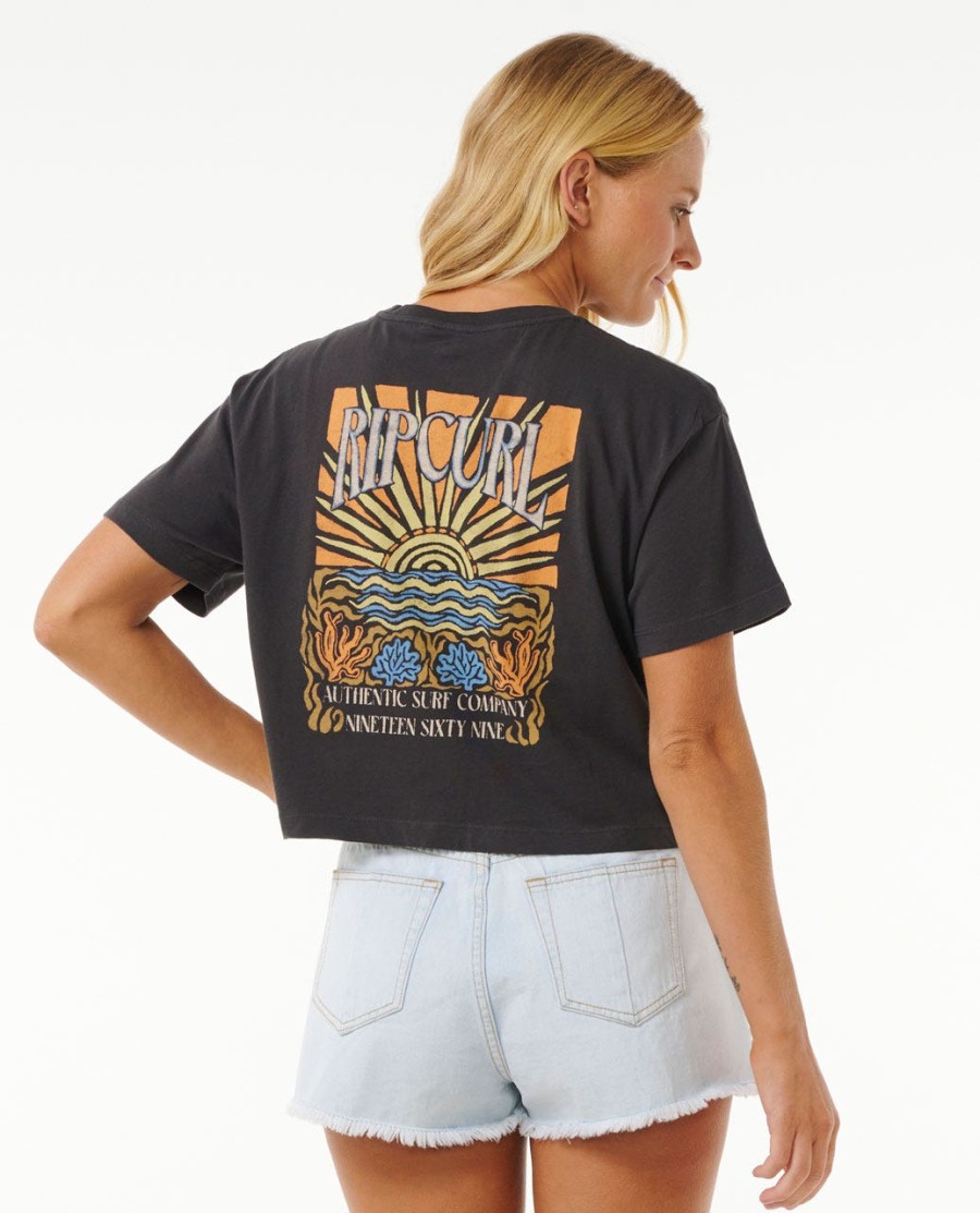 coral sands crop t-shirt