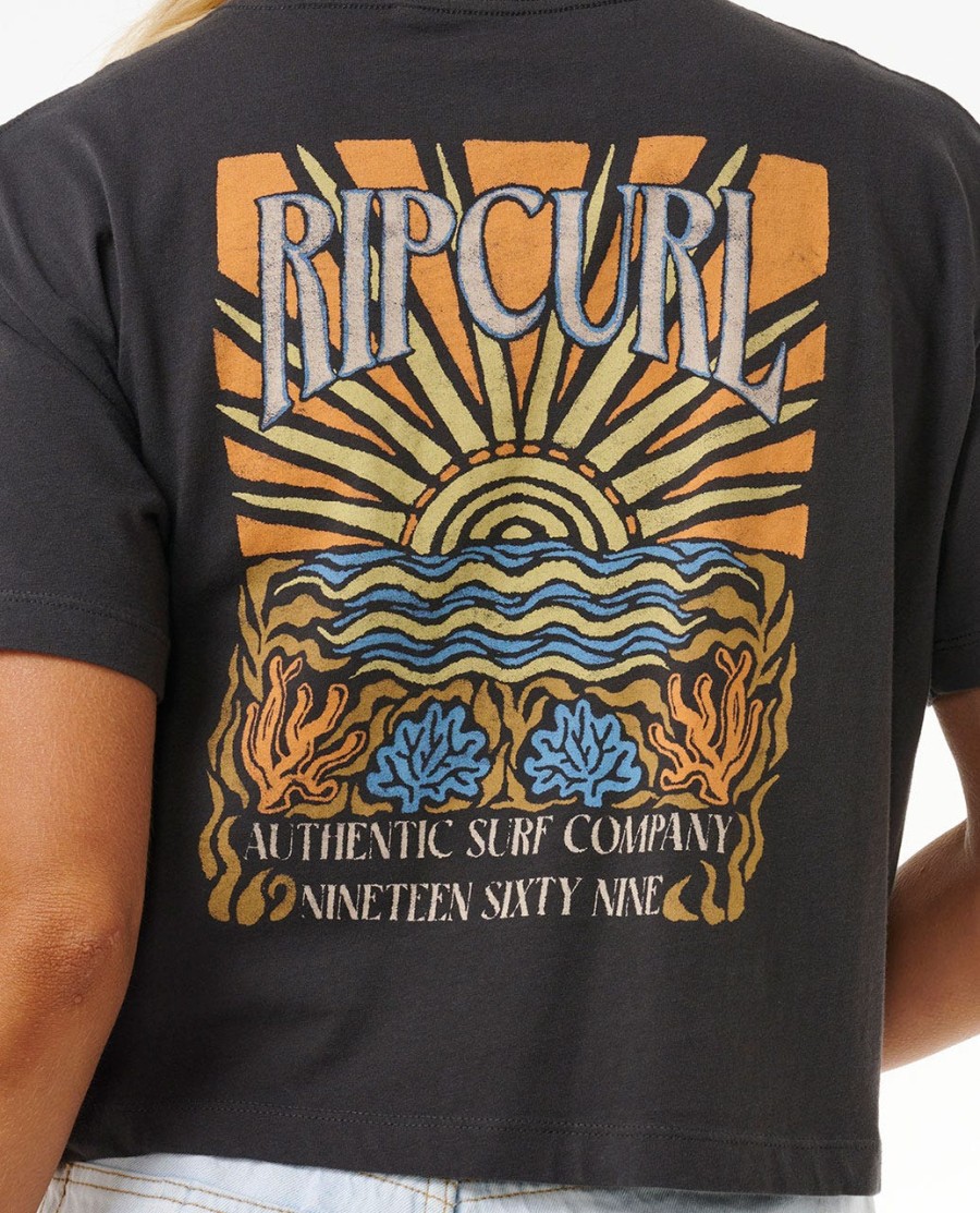 coral sands crop t-shirt