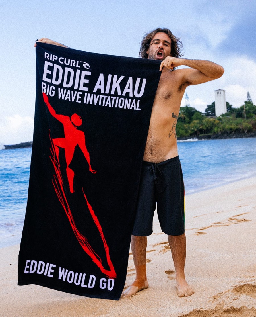 eddie zou een handdoek gaan dragen